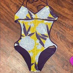 Honeygirl reversible one piece Medium used